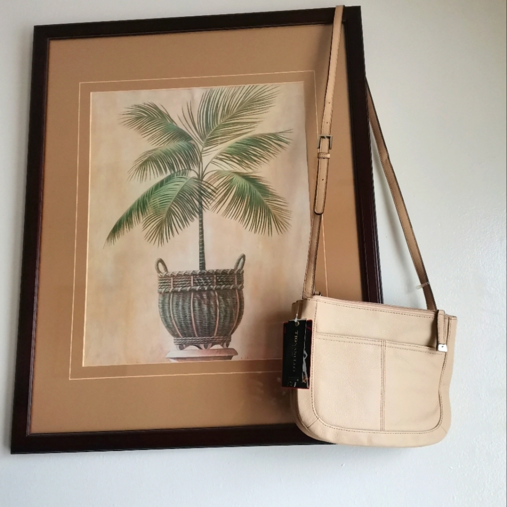 NWT TIGNANELLO CROSSBODY BAG.